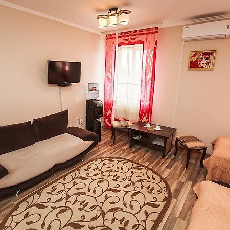 Slavyanskaya Hata Hotel Барановичі Екстер'єр фото